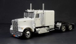 Italeri Model plastikowy Freightliner FLD 120 Classic