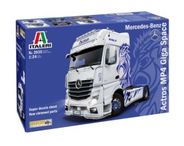 Italeri Model plastikowy Mercedes Benz Actros MP4 Show Truck